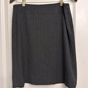 Max studio charcoal pinstripe wool skirt 6